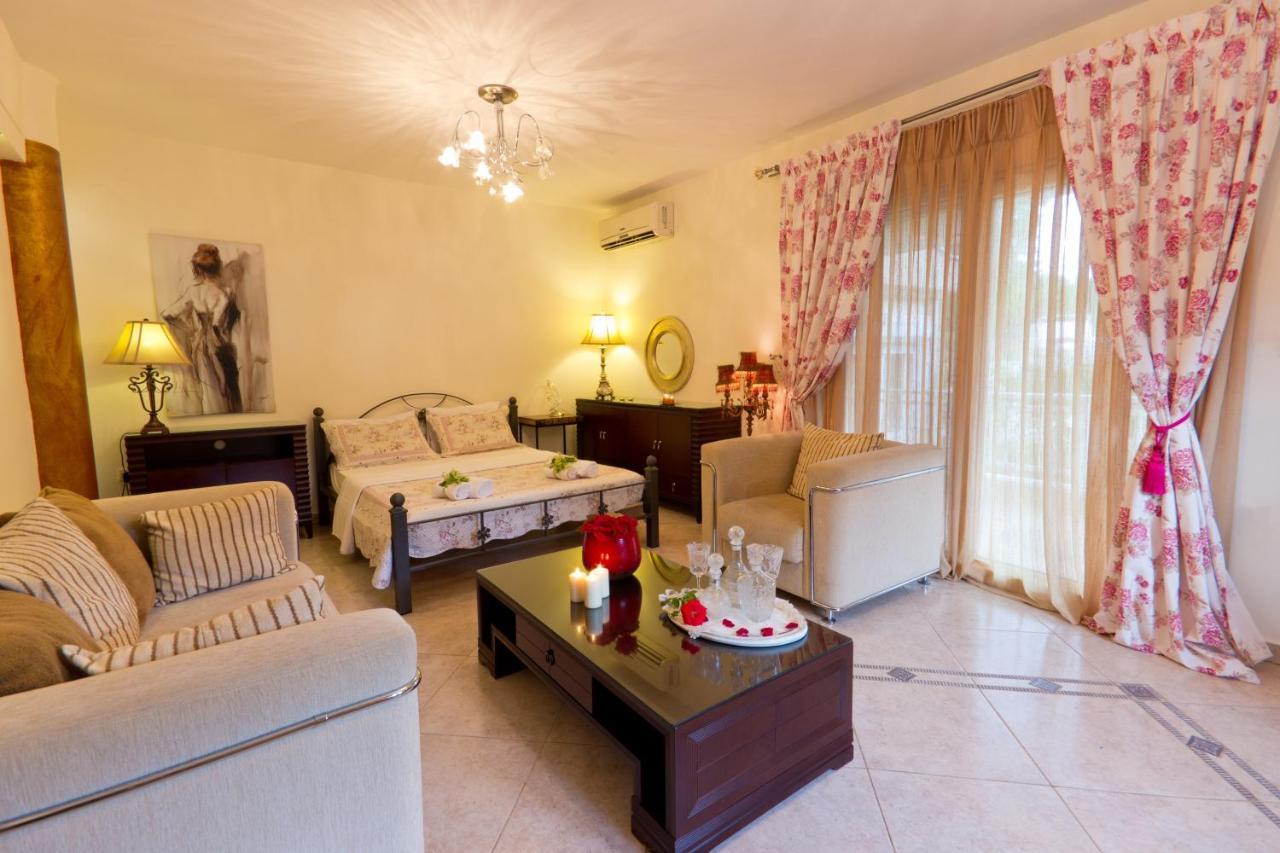 Angel Villa - Thassos Town ภายนอก รูปภาพ